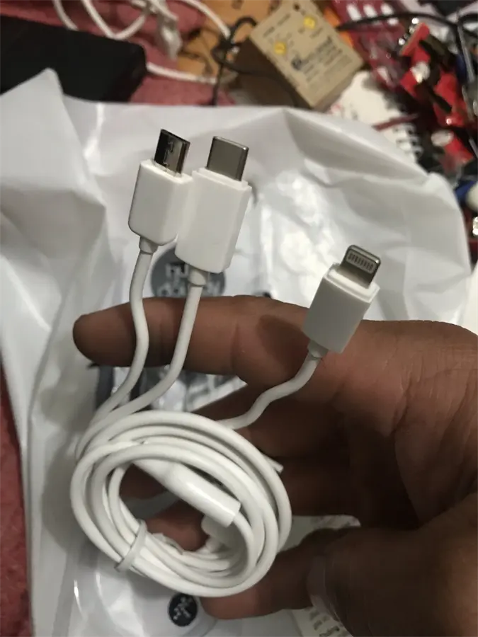 Khách hàng review Cáp 3 đầu Lightning Type-C Micro 1 m AVA AP03-1000 2
