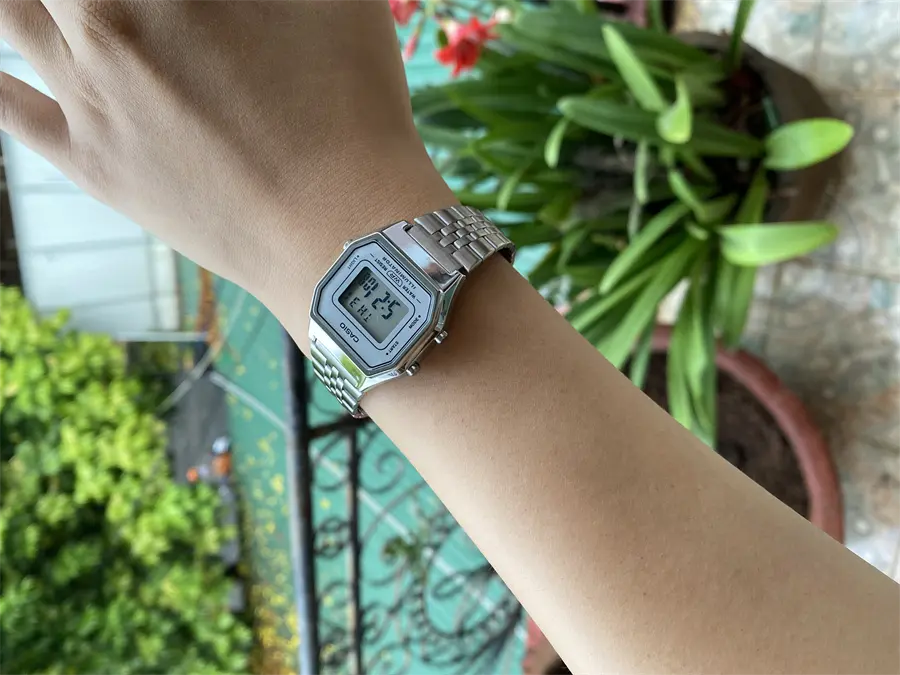 Khách hàng review Đồng hồ CASIO Vintage 28.5 mm Unisex LA680WA-7DF 6
