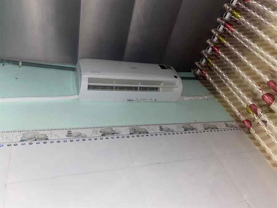 Khách hàng review Máy lạnh Aqua Inverter 1 HP AQA-KCRV10TR 7