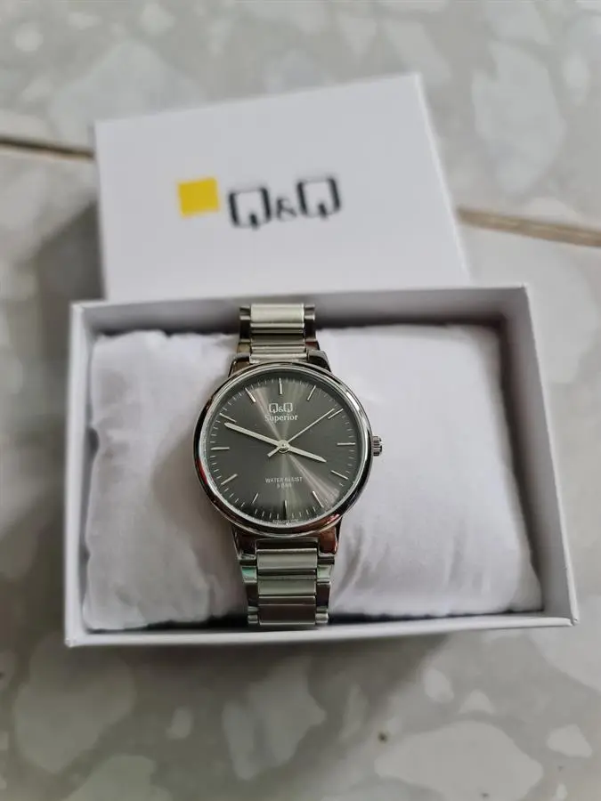 Khách hàng review Đồng hồ Q 2