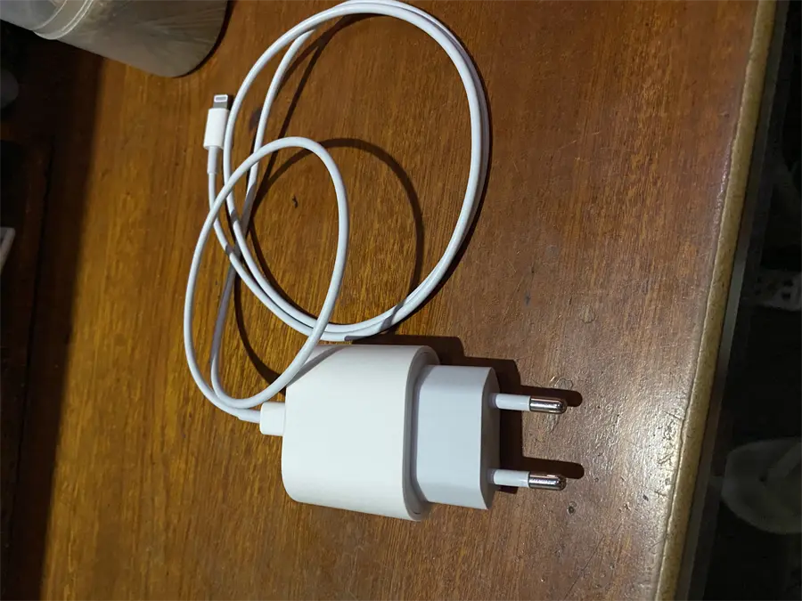 Khách hàng review Cáp sạc nhanh và truyền dữ liệu Type-C - Lightning 87W 1m Apple 15