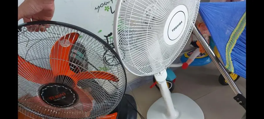 Khách hàng review Quạt đứng Toshiba 5 cánh F-LSA10(W)VN 50W 16