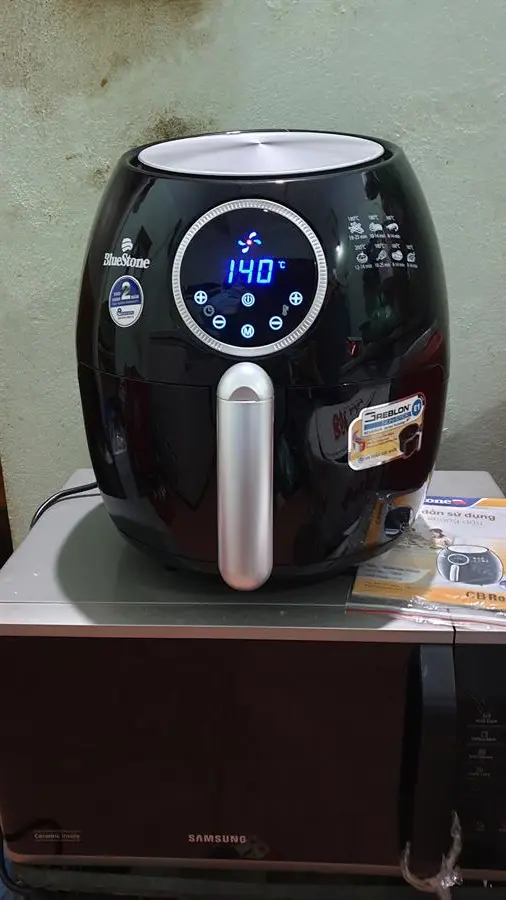 Khách hàng review Nồi chiên không dầu BlueStone AFB-5876 5.5 lít 12