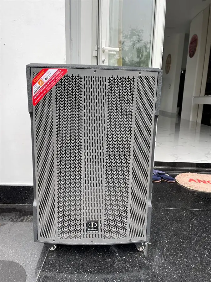 Khách hàng review Loa kéo karaoke Dalton TS-18G850X 850W 19
