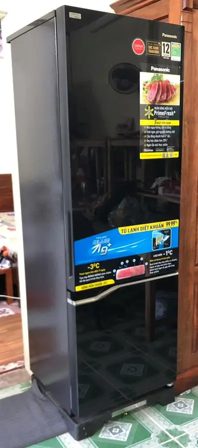 Khách hàng review Tủ lạnh Panasonic Inverter 322 lít NR-BV360GKVN 3