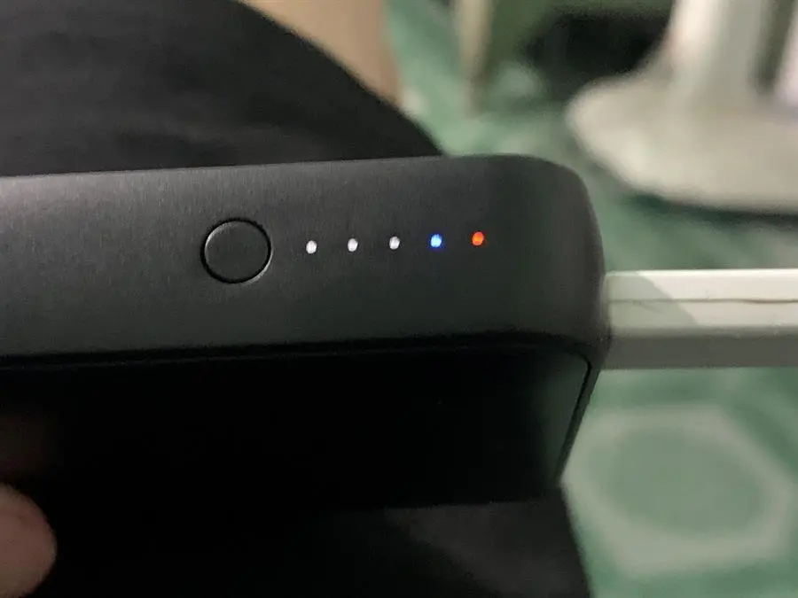 Khách hàng review Pin sạc dự phòng không dây Polymer 10.000 mAh Type C PD QC3.0 Xmobile PowerLite P106WD 5