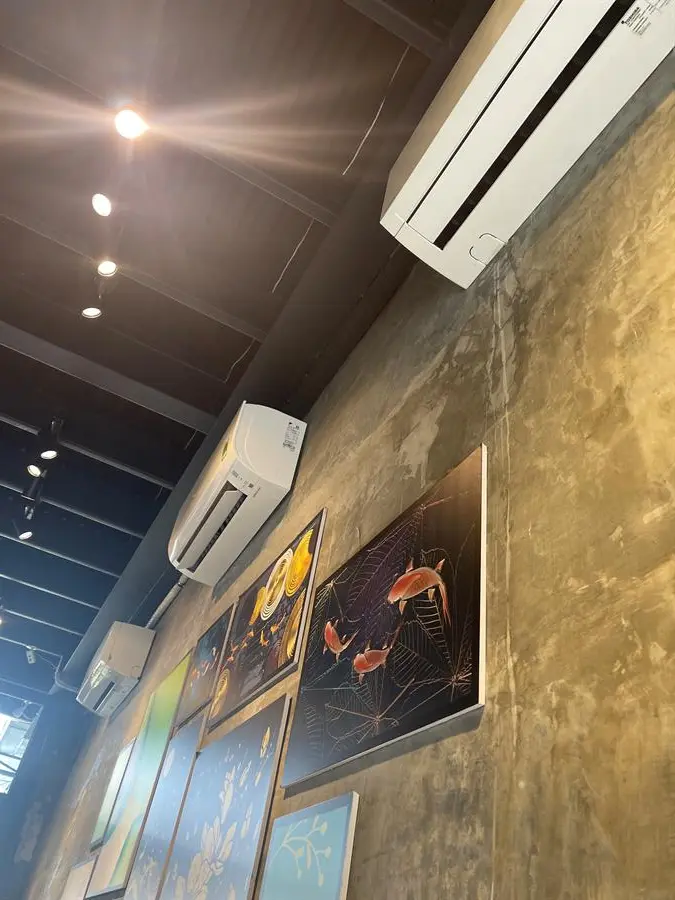 Khách hàng review Máy lạnh Samsung Inverter 1 HP AR09TYHQASINSV 93