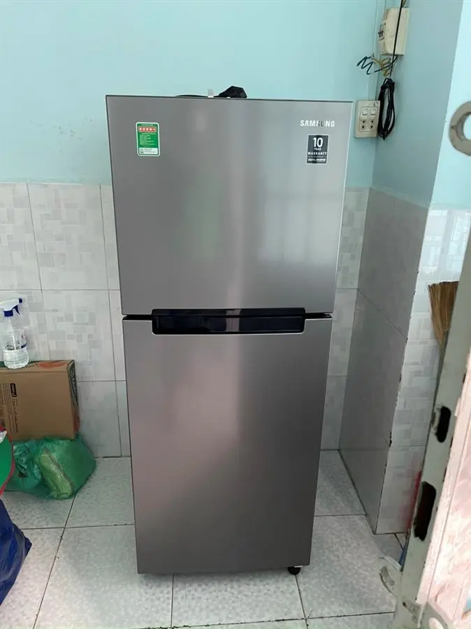 Khách hàng review Tủ lạnh Samsung Inverter 208 lít RT19M300BGS/SV 18