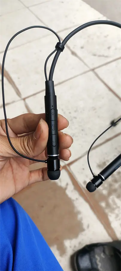 Khách hàng review Tai nghe Bluetooth Roman Z6000s 1