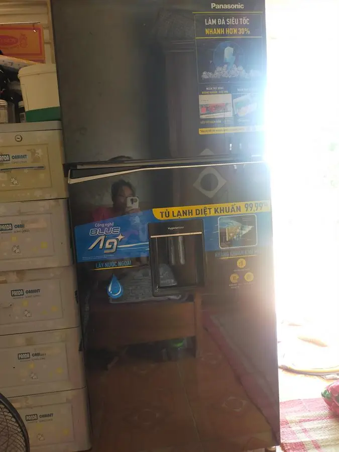Khách hàng review Tủ lạnh Panasonic Inverter 326 lít NR-TL351GPKV 2