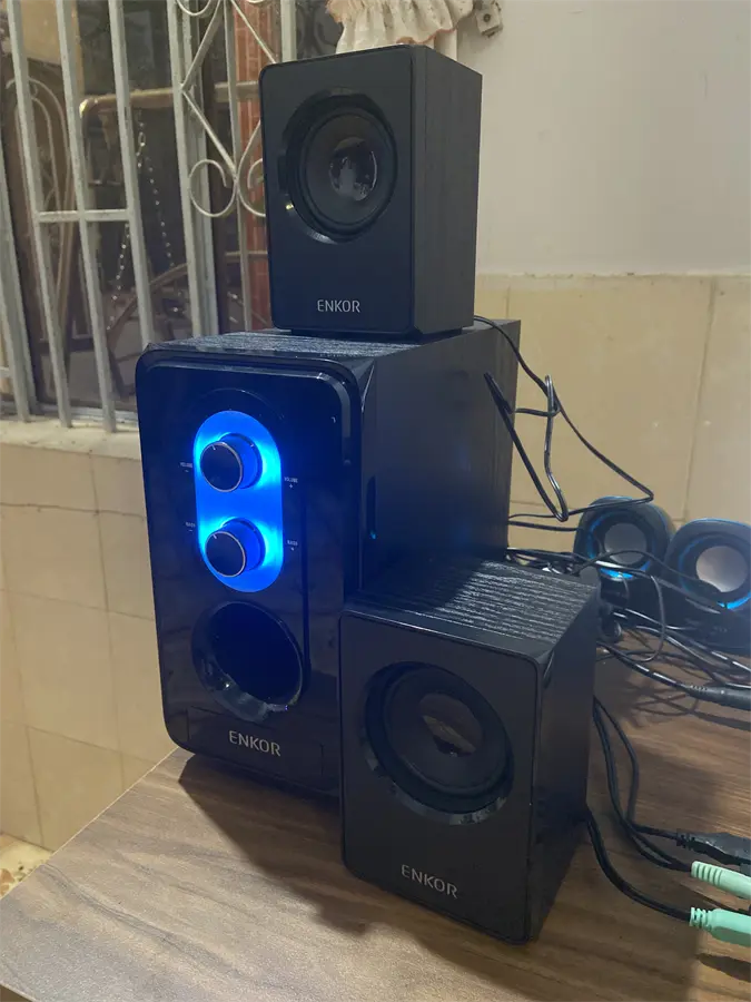 Khách hàng review Loa vi tính Enkor E50 Đen 8