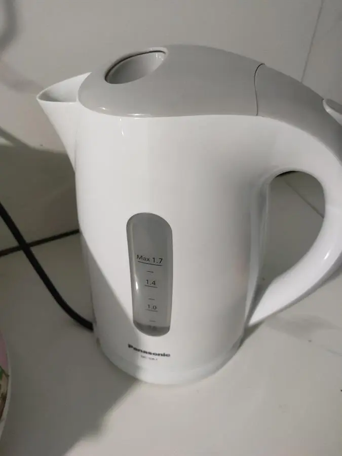 Khách hàng review Ấm đun siêu tốc Panasonic 1.7 lít NC-GK1WRA 1