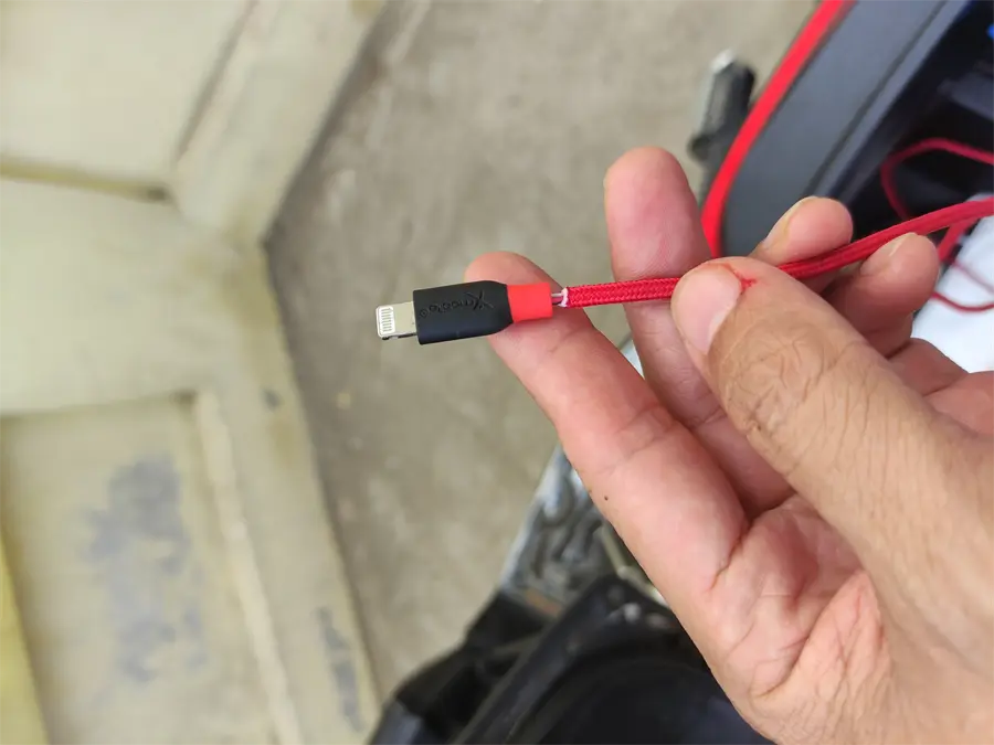 Khách hàng review Cáp sạc và truyền dữ liệu USB-A - Lightning 10.5W 1m Xmobile DR-L001X 7