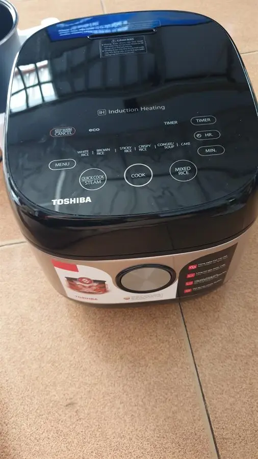Khách hàng review Nồi cơm cao tần Toshiba 1.8 lít RC-18IX1PV 13