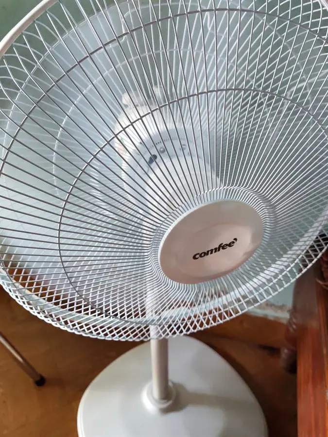 Khách hàng review Quạt lửng Comfee 3 cánh CF-FF4019VEW 48W 19