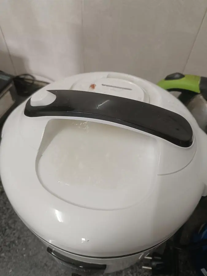 Khách hàng review Nồi cơm điện nắp gài Hommy 1.8 lít BXB-50C 1