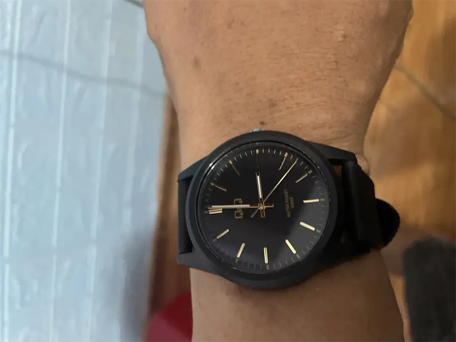 Khách hàng review Đồng hồ Q 15