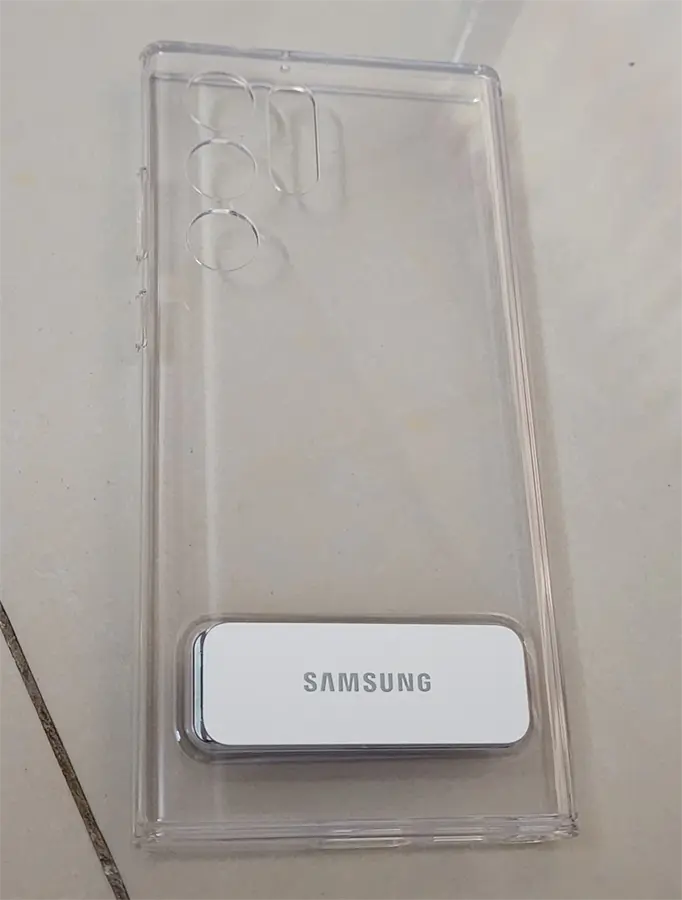 Khách hàng review Ốp lưng Galaxy S22 Ultra Nhựa cứng viền dẻo Clear Standing Samsung Chính hãng 1