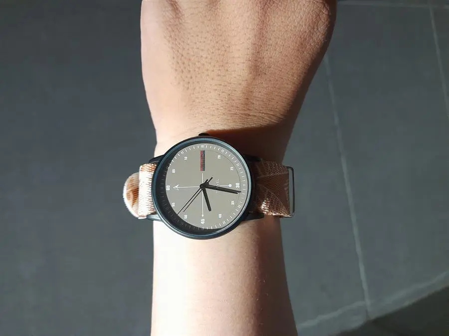 Khách hàng review Đồng hồ ELIO Nàng Thơ 40 mm Unisex EL030-01 1