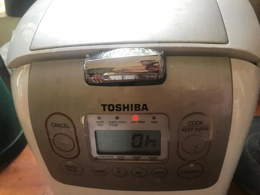 Khách hàng review Nồi cơm điện tử Toshiba 1.8 lít RC-18NMFVN(WT) 30