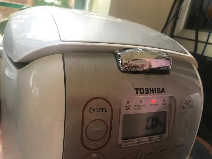 Khách hàng review Nồi cơm điện tử Toshiba 1.8 lít RC-18NMFVN(WT) 31