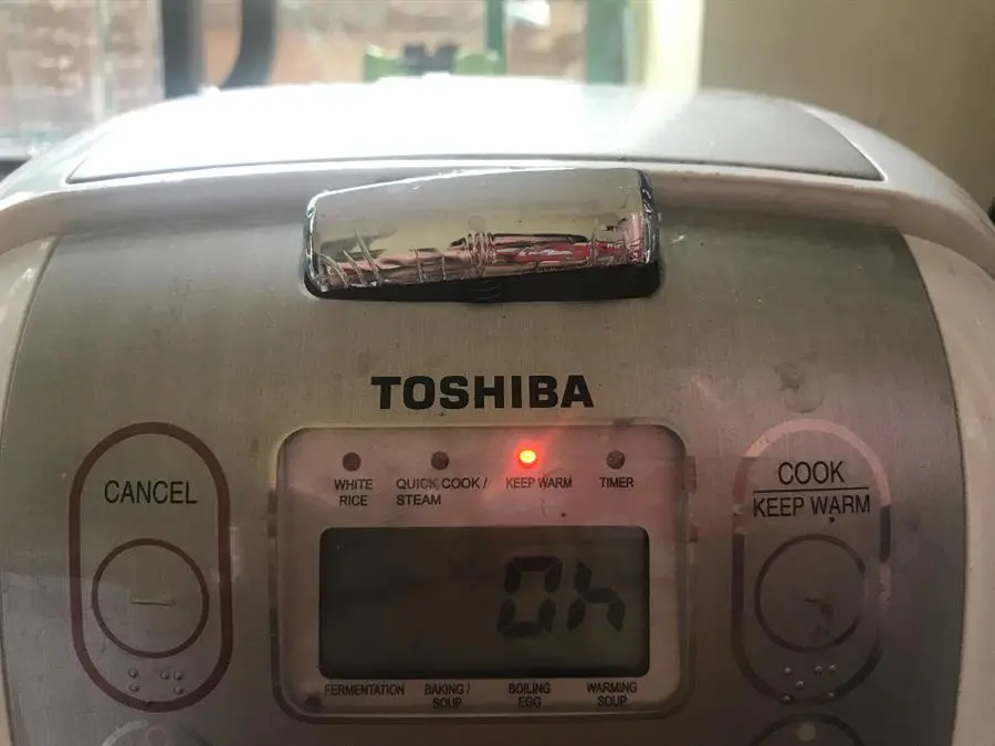 Khách hàng review Nồi cơm điện tử Toshiba 1.8 lít RC-18NMFVN(WT) 32