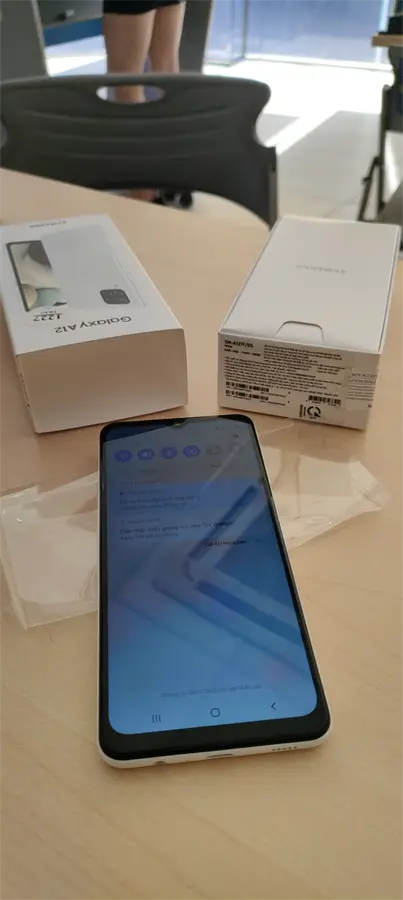 Khách hàng review Điện thoại Samsung Galaxy A12 4GB (2021) 1