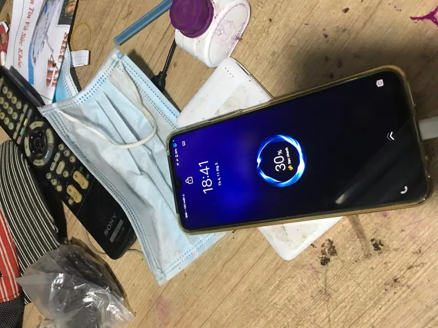 Khách hàng review Điện thoại Vivo Y21 3