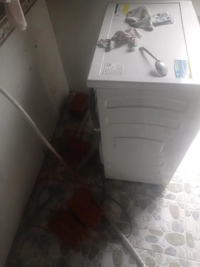 Khách hàng review Máy giặt Aqua Inverter 8 KG AQD-A800F W 17