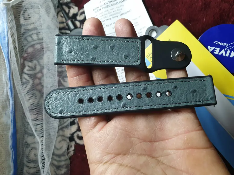 Khách hàng review Dây silicone đồng hồ 22mm M08-02-22 Xám 1