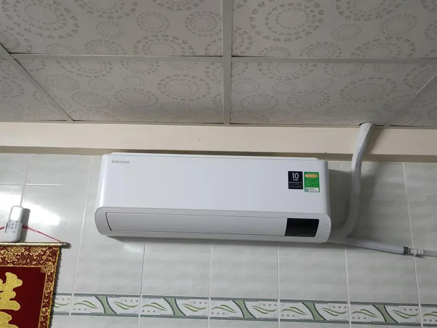 Khách hàng review Máy lạnh Samsung Inverter 1 HP AR10TYHYCWKNSV 12