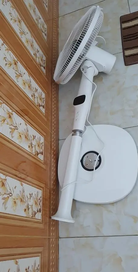 Khách hàng review Quạt đứng Midea 5 cánh FS40-15DR 55W 4
