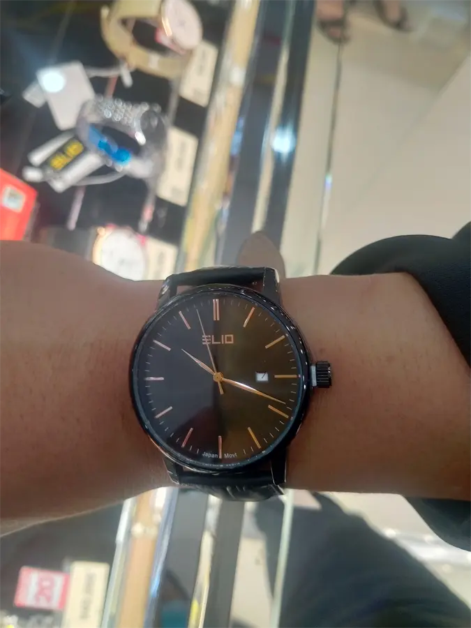 Khách hàng review Đồng hồ ELIO 39 mm Nam EC013-01 1