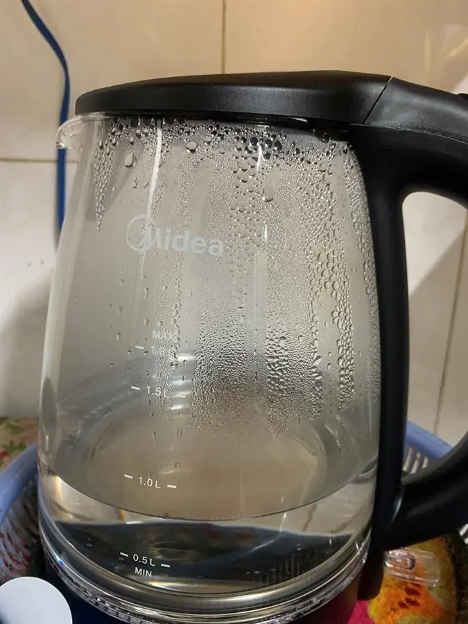 Khách hàng review Bình đun siêu tốc Midea 1.8 lít MK-18GC 1