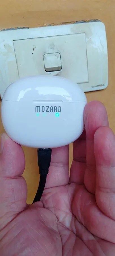 Khách hàng review Tai nghe Bluetooth True Wireless Mozard AT15 17