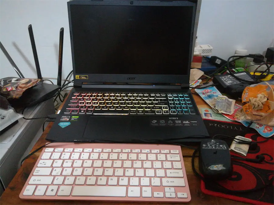 Khách hàng review Laptop Acer Nitro 5 Gaming AN515 45 R6EV R5 5600H/8GB/512GB/144Hz/4GB GTX1650/Win11 (NH.QBMSV.006) 22