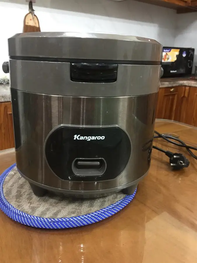 Khách hàng review Nồi cơm nắp gài Kangaroo 1.8 lít KG18R2 4