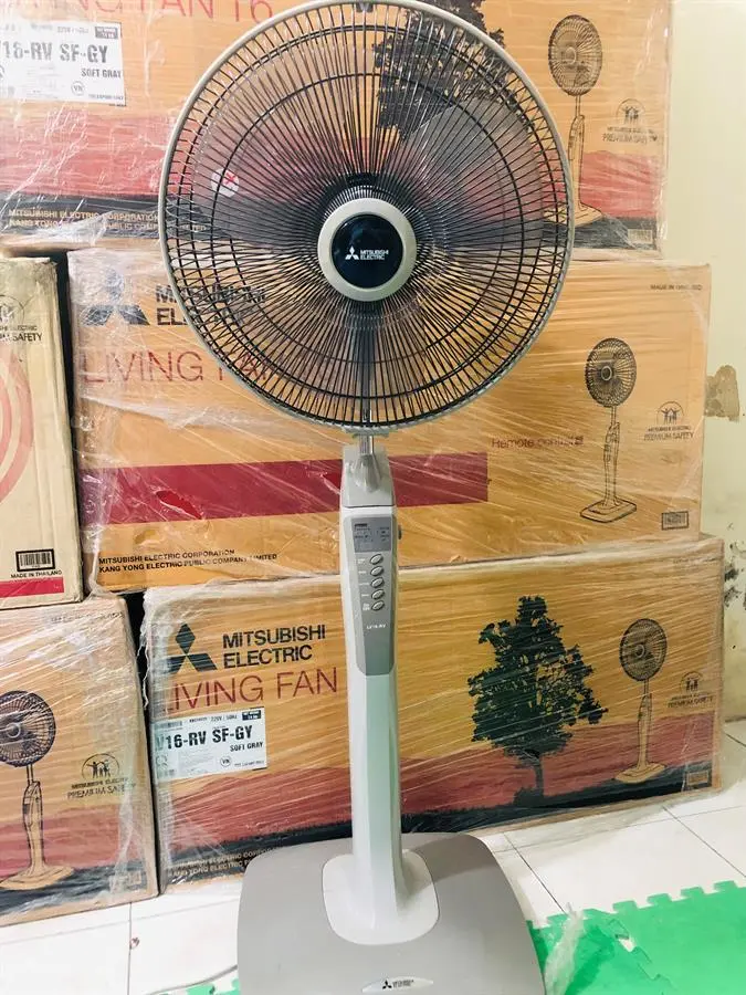 Khách hàng review Quạt đứng Mitsubishi LV16-RV SF-GY 1