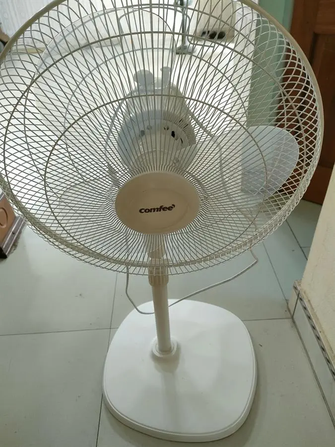 Khách hàng review Quạt lửng Comfee 3 cánh CF-FF4019VEW 48W 17