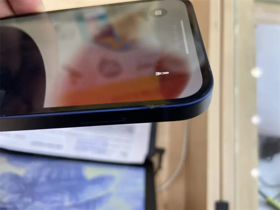 Khách hàng review Điện thoại iPhone 12 64GB 17