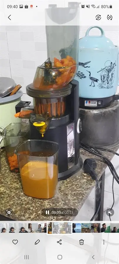 Khách hàng review Máy ép chậm AVA KS-1507 3