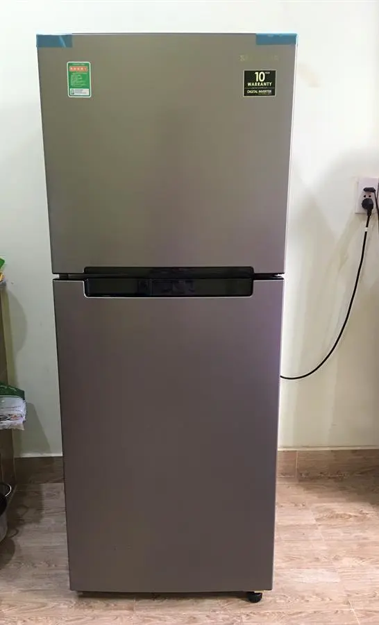 Khách hàng review Tủ lạnh Samsung Inverter 208 lít RT19M300BGS/SV 13