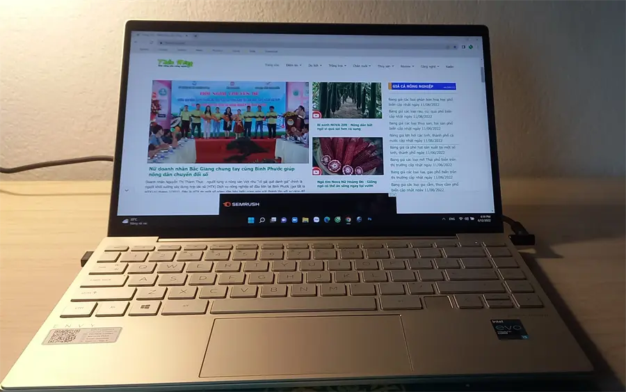 Khách hàng review Laptop HP Envy 13 ba1536TU i5 1135G7/8GB/512GB/Win11 (4U6M5PA) 1