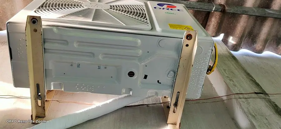 Khách hàng review Máy lạnh Gree Inverter 1 HP GWC09PB-K3D0P4 17