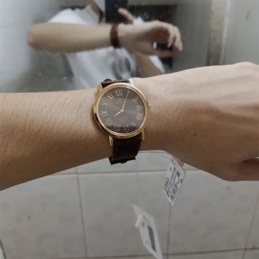 Khách hàng review Đồng hồ TITAN 37.4 mm Nam 1595WL03 5