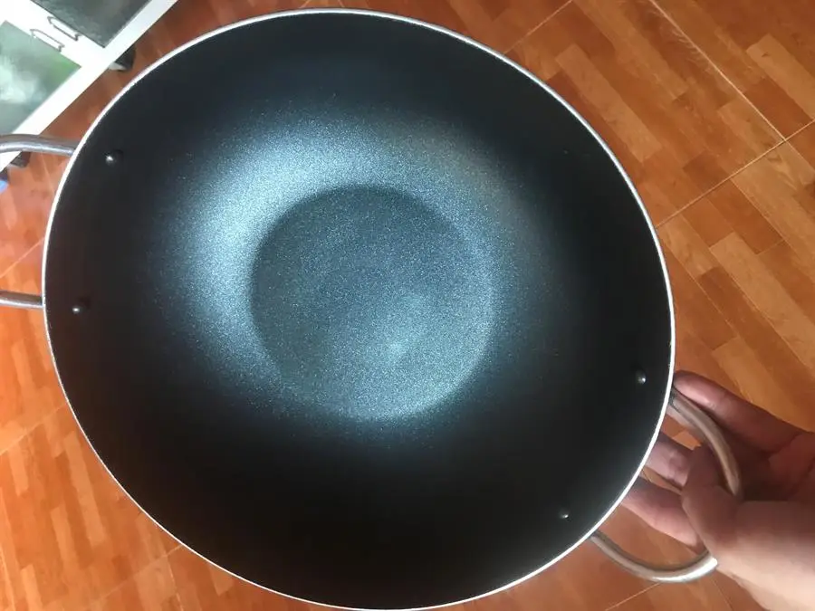 Khách hàng review Chảo nhôm chống dính 2 quai 34 cm Delites CR002-34 1