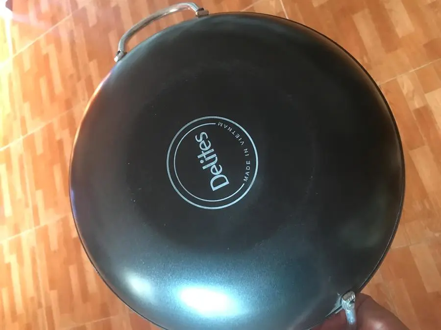 Khách hàng review Chảo nhôm chống dính 2 quai 34 cm Delites CR002-34 2