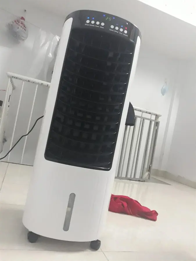 Khách hàng review Quạt điều hòa Comfee CF-AC12AR 100W 15