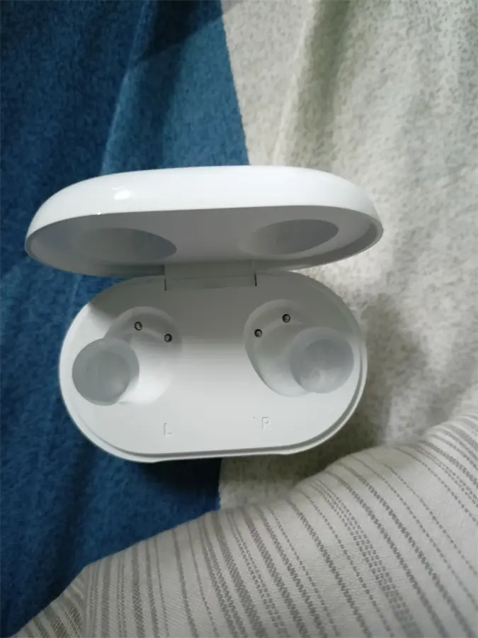 Khách hàng review Tai nghe Bluetooth True Wireless OPPO ENCO Buds ETI81 22