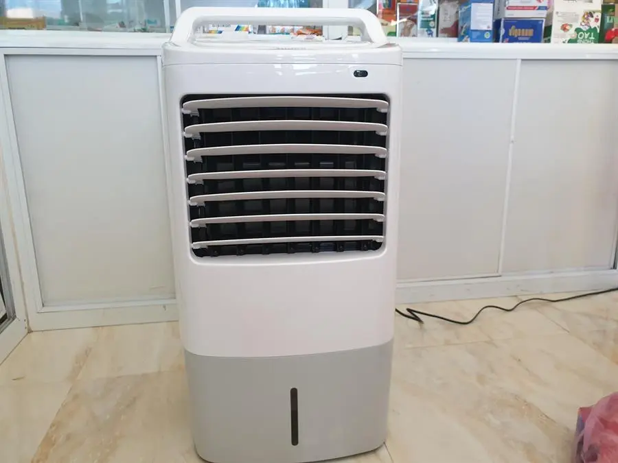 Khách hàng review Quạt điều hòa Midea AC120-16AR 60W 24